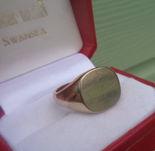 9ct gold signet ring large - signet,