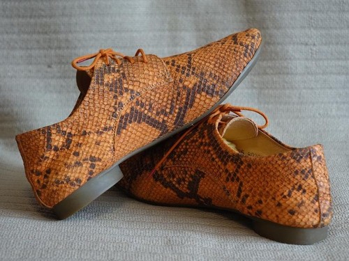 Women think heels - think!,