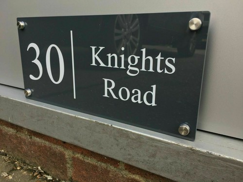 Modern house sign plaque door - house,