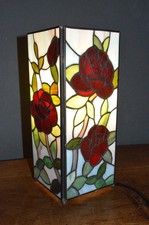 TIFFANY GLASS LAMP ROSES