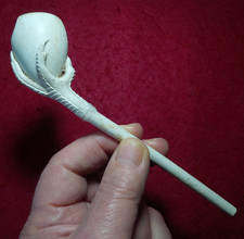 6-3/8" GAMBIER CLAW & EGG 1800'S KAOLIN CLAY TRADE PIPE - GLUED STEM ARROWHEADS