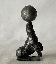 Vintage Painted Lead Circus Toy Britains Era Charbens PERFORMING SEAL with BALL