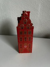 Marks & Spencer - Red Musical Shortbread Biscuit Tin *Empty*