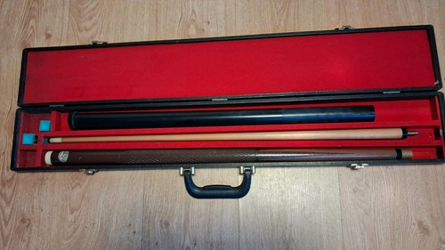 Vintage snooker cue with - cue, case