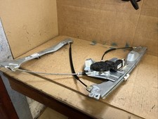 RENAULT CLIO 2011 5 DOOR O/S/F DRIVERS FRONT ELECTRIC WINDOW MOTOR & REGULATOR