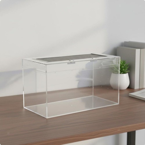 Reptile terrarium with escape