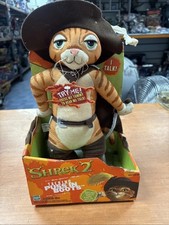 2004 Hasbro Shrek 2  Puss In boots Talking Plush NIB