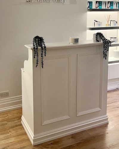 Reception desk cash - cash,