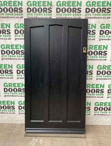 Short wide front - short, door