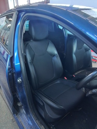 Seat front right renault - seat,