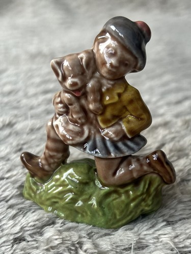 Wade whimsies tom the - tom,
