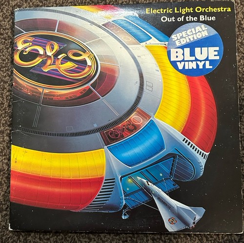 Elo out the - “out, blue”