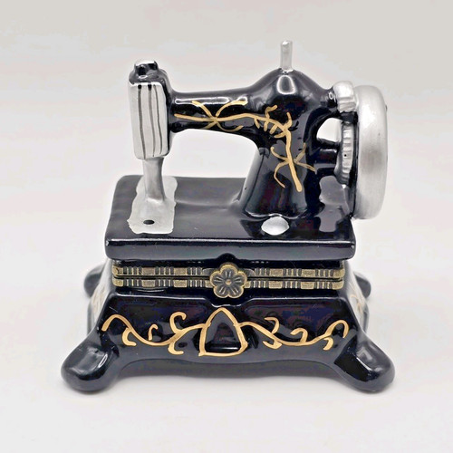 Antique sewing machine - machine, &