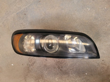 Volvo C30 Right Headlight Unit 31283159