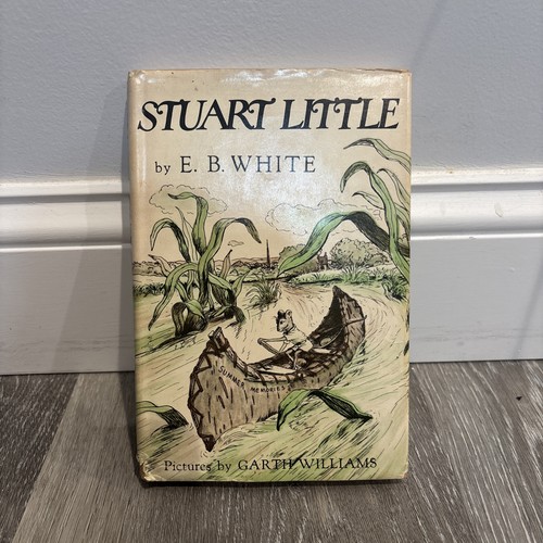 Stuart little white 1945 - stuart,