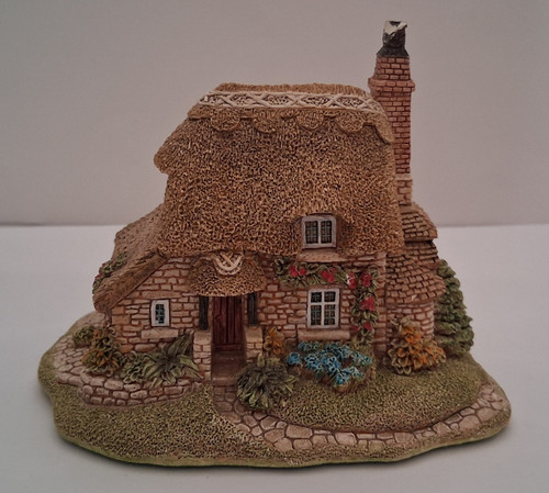 Lilliput lane birdlip bottom - birdlip,