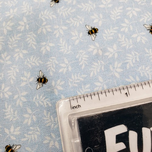 Mini bumble bees - , fabric