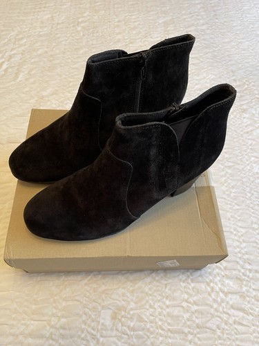 New boxed clarks wide fit - new,