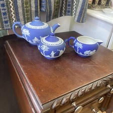 vintage wedgwood jasperware