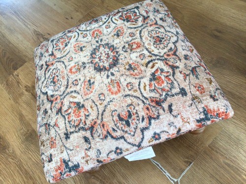 Footstool square wooden legs - square,