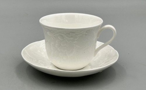 Wedgwood strawberry and - vine,