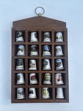 Thimble Display Case With 20
