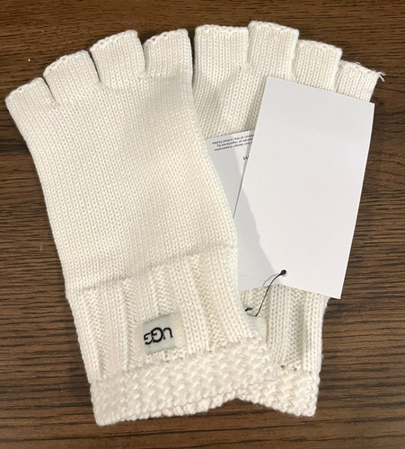 Nwt ugg ivory knit fingerless - ivory,