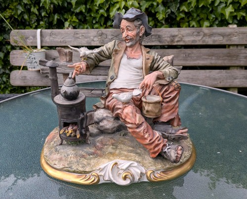 Capodimonte tramp featuring a - capodimonte,