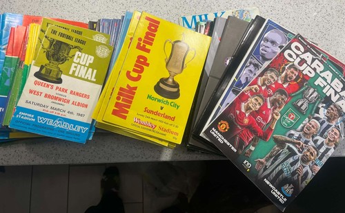 League cup final - programmes,
