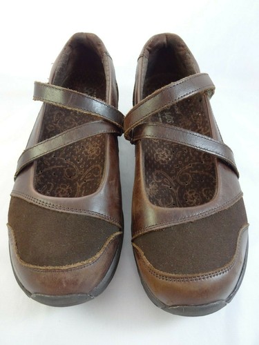 Skechers shape ups brown - 8.5,