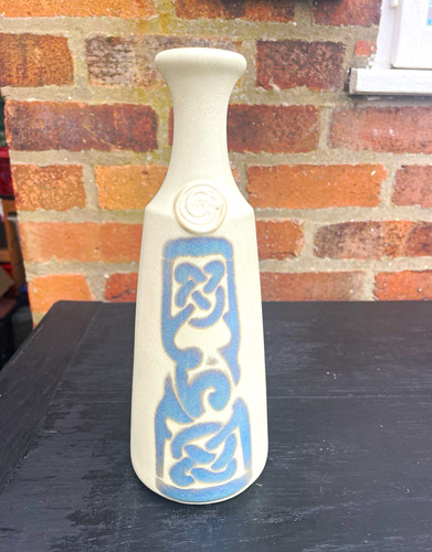 Laugharne pottery handmade - ,