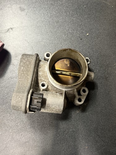 Saab 0 throttle body - saab, 9-3