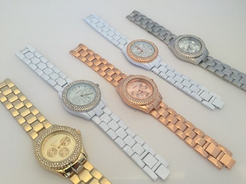 Womens wrist watch round - wrist, face