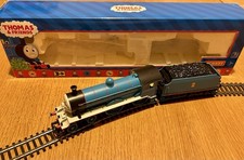 NEW Hornby R9232 Thomas &