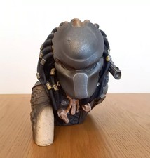 Diamond Select - Bust Statue Money Bank - Masked Predator