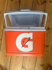 Gatorade Rubbermaid  Orange Cooler 10 Quart Victory 9.5L - 12 Can