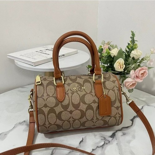 New women retro letter - new,
