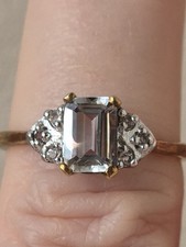 Ladies 9ct Yellow Gold Gem Set
