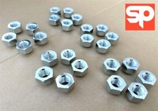 25 x Land Rover Defender