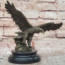 BRONZE EAGLE SCULPTURE LOST