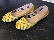 Ladies lime green size 6