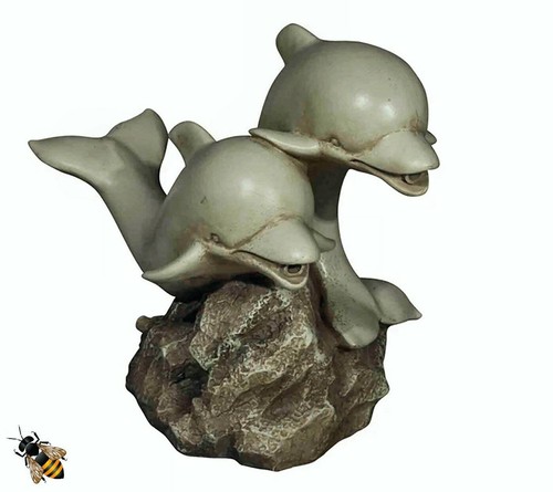 Pond spitter dolphins leaping - spitter,