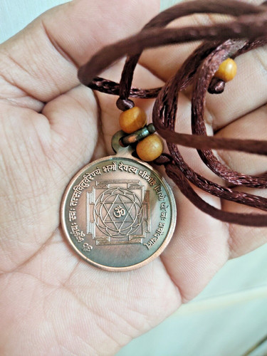 Gayatri yantra locket talisman