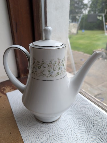 Noritake japan porcelain - japan,