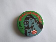 GOLDEN WONDER OPERATION SURVIVAL GORILLA PICTURE BADGE