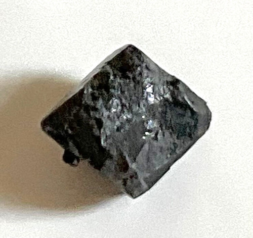 Brilliant brookite tiny - brilliant,