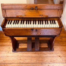 Portable folding Harmonium in