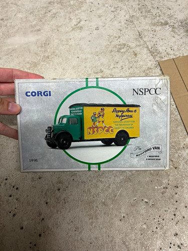 Corgi classics bedford - classics, 1:50