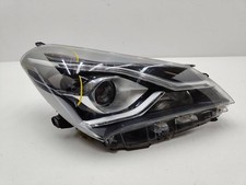 Toyota Yaris 2017 Front right