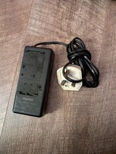 SANYO VAR-66B Camcorder Battery Charger 